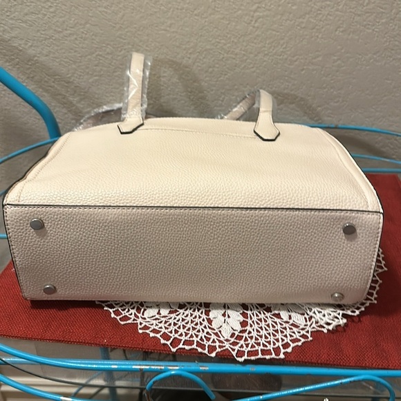 NWT French Connection Satchel. Firm price - Picture 5 of 12